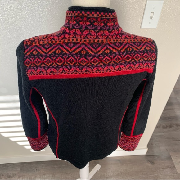 Icelandic Design wool base layer zip up size small - Picture 6 of 9